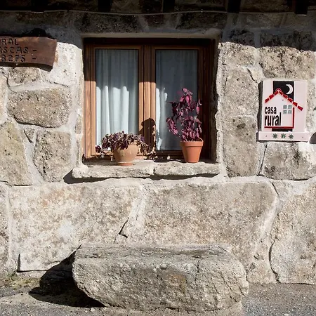Casa Rural Valdeascas Country house Navarredonda de Gredos