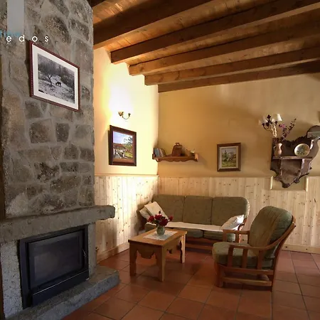 Casa Rural Valdeascas Country house